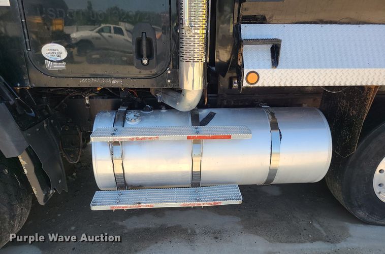 image for item LE9070 2012 Caterpillar CT660L  dump truck