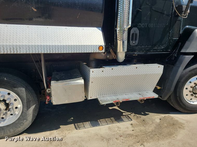 image for item LE9070 2012 Caterpillar CT660L  dump truck