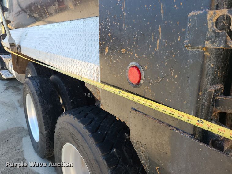 image for item LE9070 2012 Caterpillar CT660L  dump truck