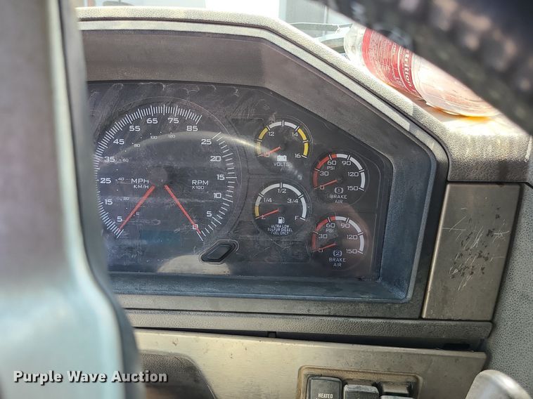 image for item LE9070 2012 Caterpillar CT660L  dump truck