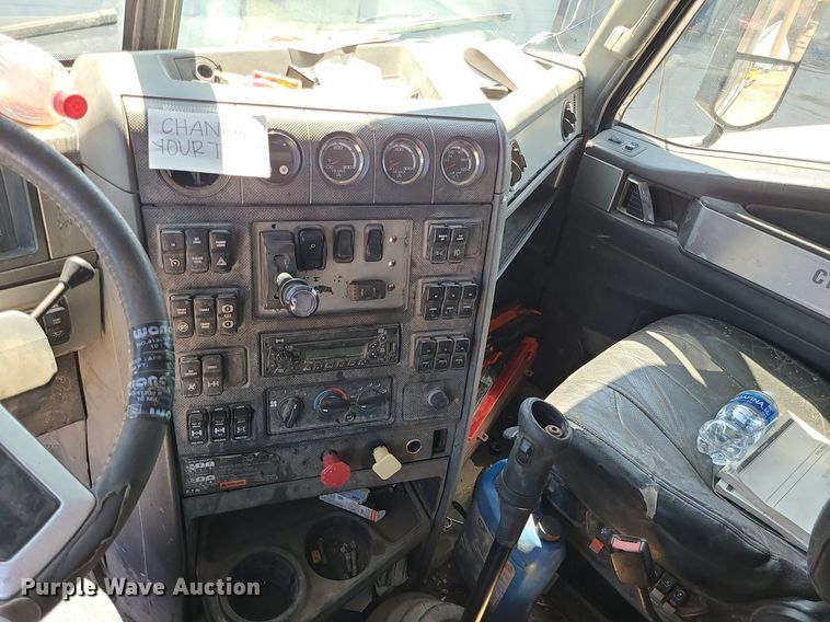 image for item LE9070 2012 Caterpillar CT660L  dump truck