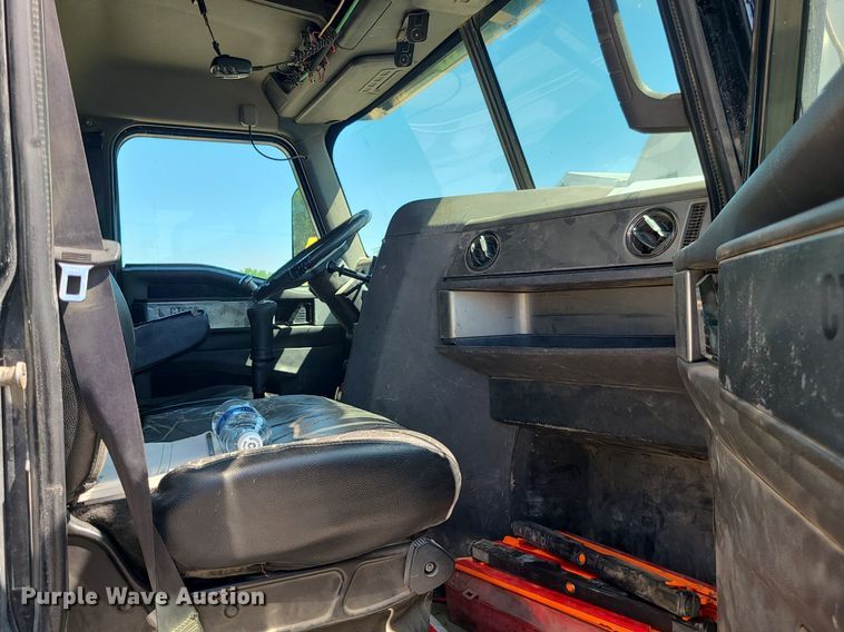 image for item LE9070 2012 Caterpillar CT660L  dump truck