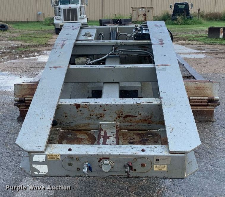 image for item LH9736 2006 Trail King TK110HDG  lowboy equipment trailer