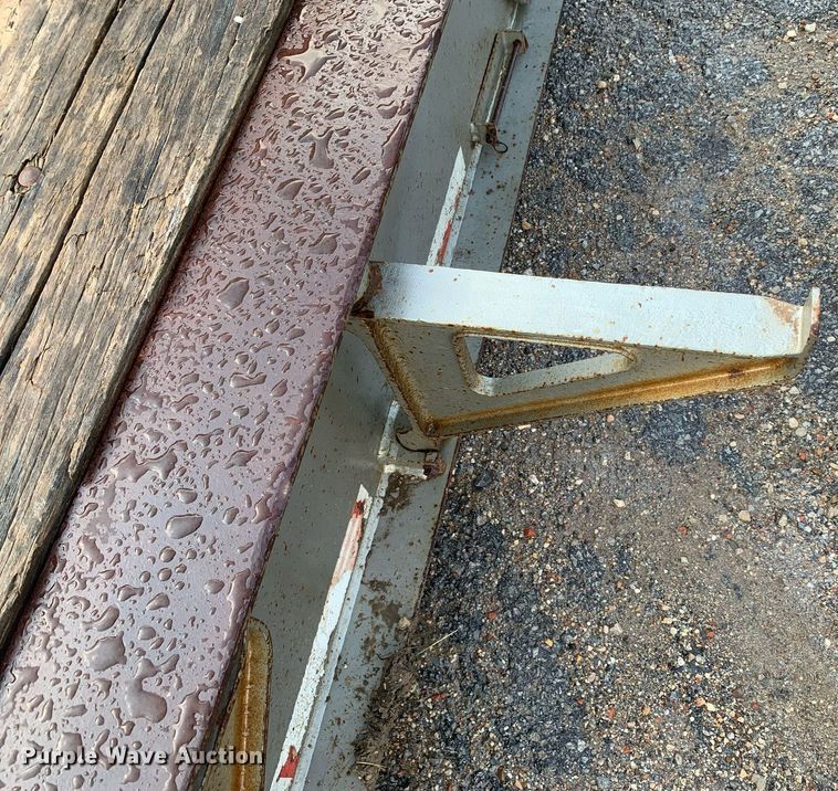 image for item LH9736 2006 Trail King TK110HDG  lowboy equipment trailer