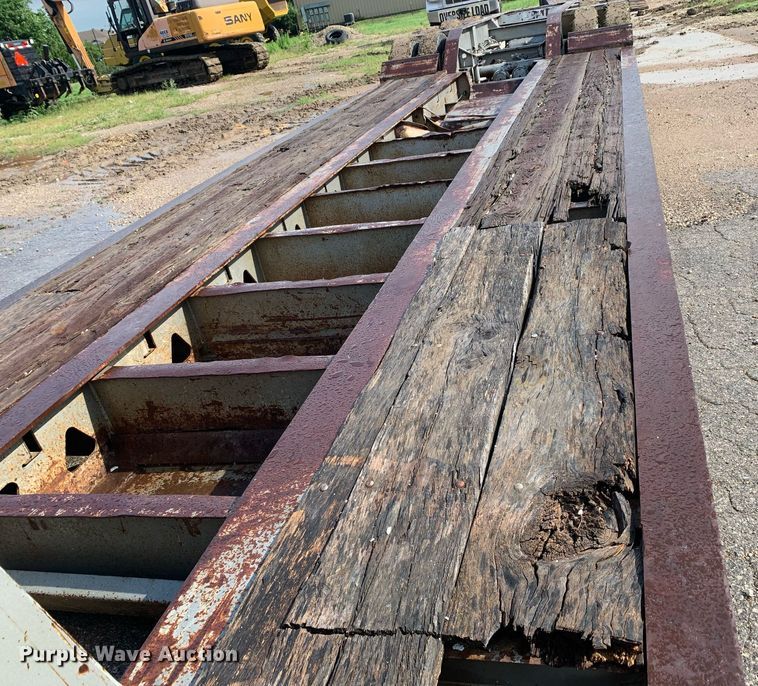 image for item LH9736 2006 Trail King TK110HDG  lowboy equipment trailer