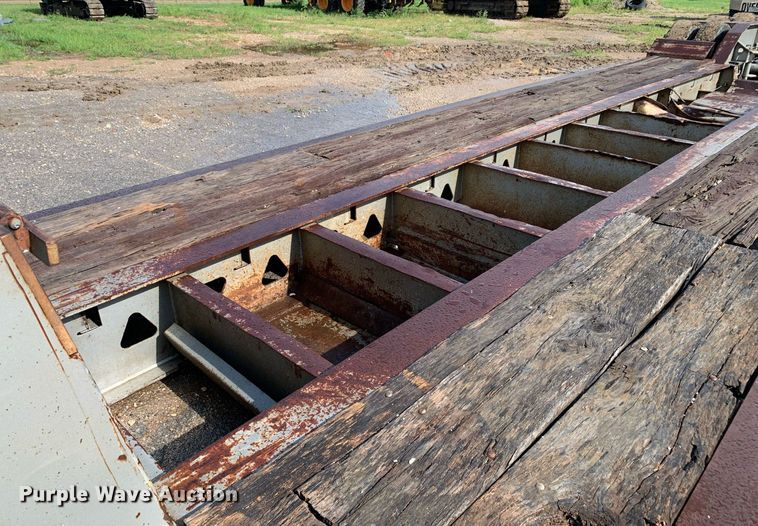 image for item LH9736 2006 Trail King TK110HDG  lowboy equipment trailer