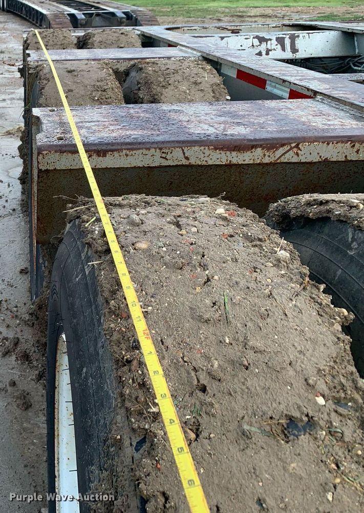 image for item LH9736 2006 Trail King TK110HDG  lowboy equipment trailer