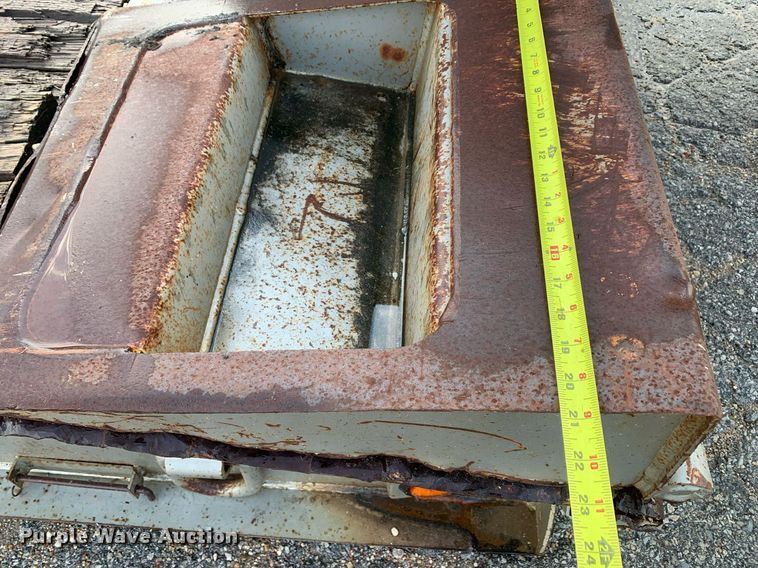 image for item LH9736 2006 Trail King TK110HDG  lowboy equipment trailer