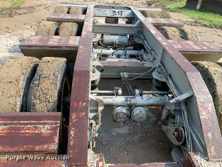 image for item LH9736 2006 Trail King TK110HDG  lowboy equipment trailer