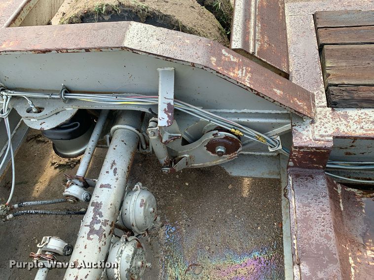 image for item LH9736 2006 Trail King TK110HDG  lowboy equipment trailer