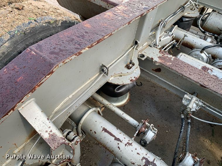 image for item LH9736 2006 Trail King TK110HDG  lowboy equipment trailer