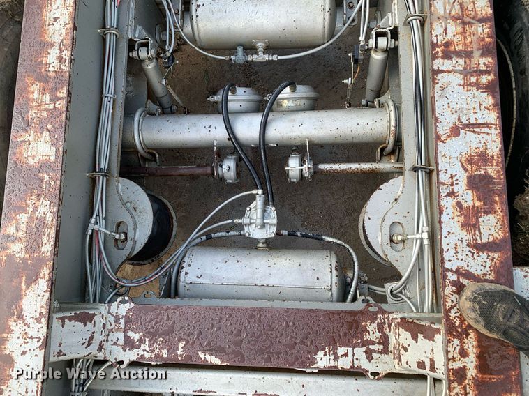 image for item LH9736 2006 Trail King TK110HDG  lowboy equipment trailer