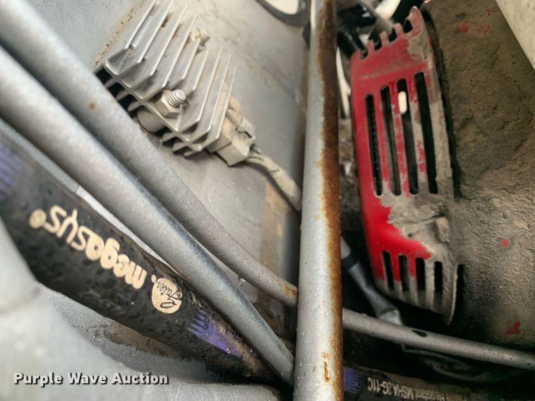 image for item LH9736 2006 Trail King TK110HDG  lowboy equipment trailer