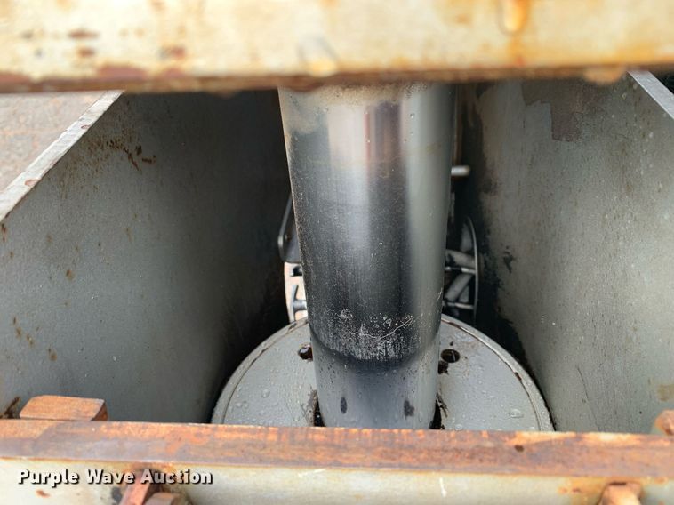 image for item LH9736 2006 Trail King TK110HDG  lowboy equipment trailer