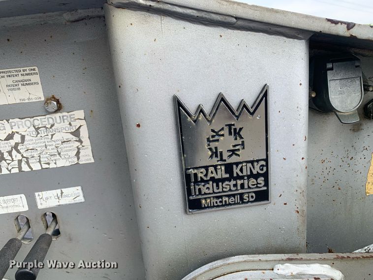 image for item LH9736 2006 Trail King TK110HDG  lowboy equipment trailer