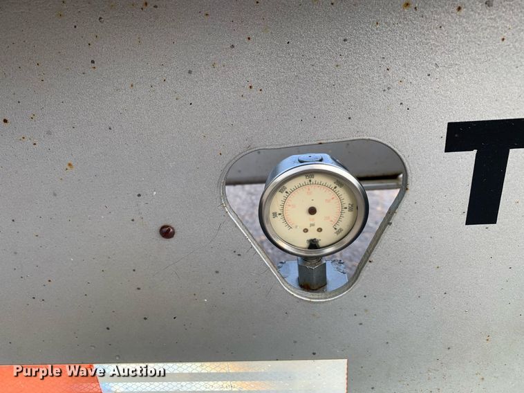 image for item LH9736 2006 Trail King TK110HDG  lowboy equipment trailer