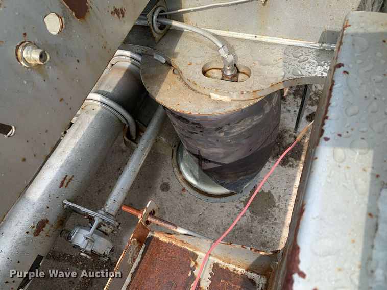 image for item LH9736 2006 Trail King TK110HDG  lowboy equipment trailer