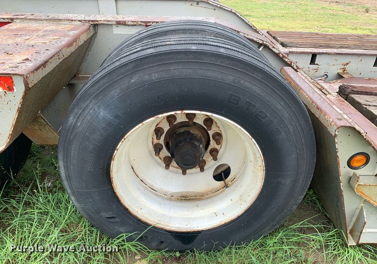 image for item LH9736 2006 Trail King TK110HDG  lowboy equipment trailer