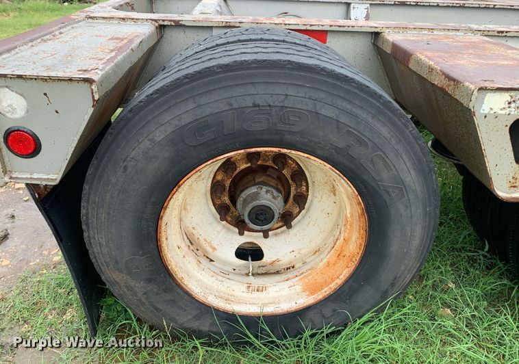 image for item LH9736 2006 Trail King TK110HDG  lowboy equipment trailer