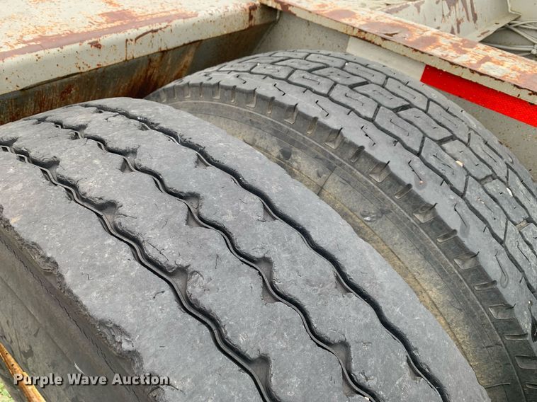 image for item LH9736 2006 Trail King TK110HDG  lowboy equipment trailer