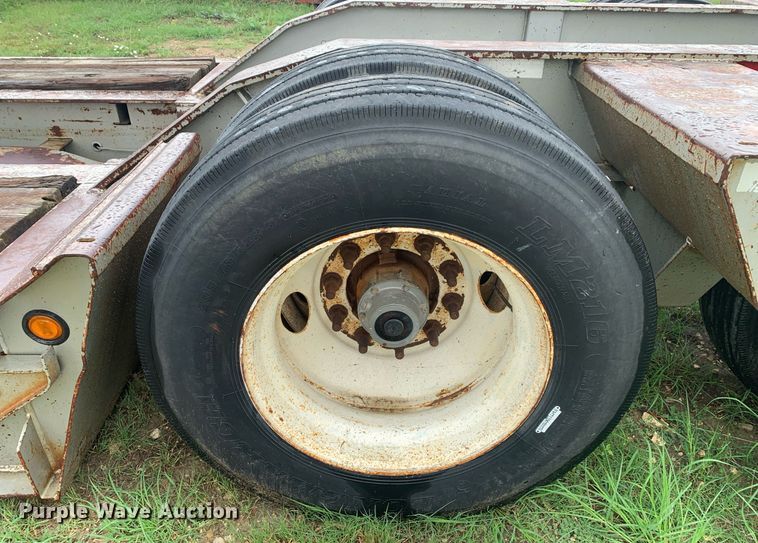 image for item LH9736 2006 Trail King TK110HDG  lowboy equipment trailer