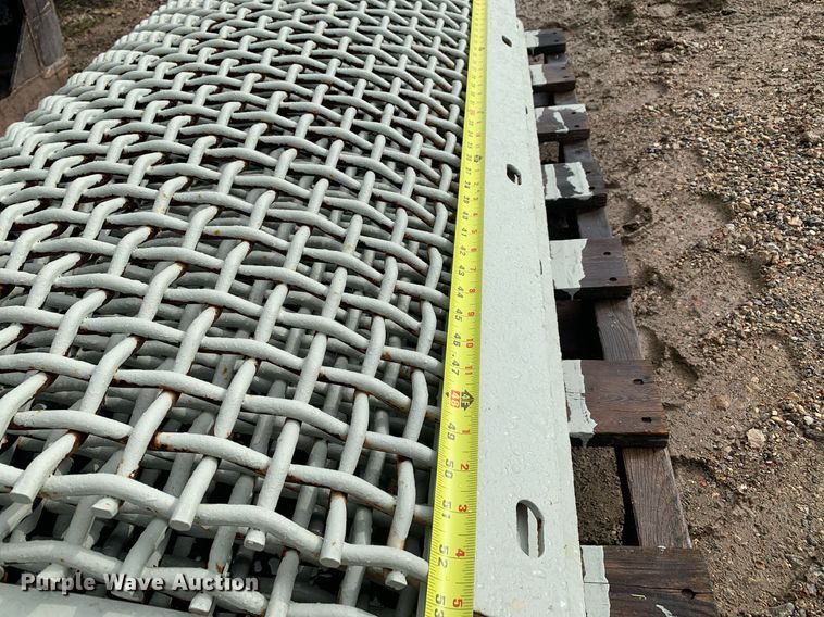 image for item LH9737 Okada TMB-70  trommel bucket