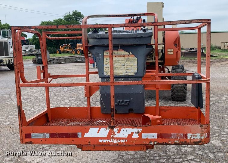 image for item LH9741 2005 JLG 450AJSII  boom lift