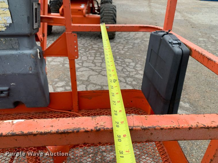 image for item LH9741 2005 JLG 450AJSII  boom lift