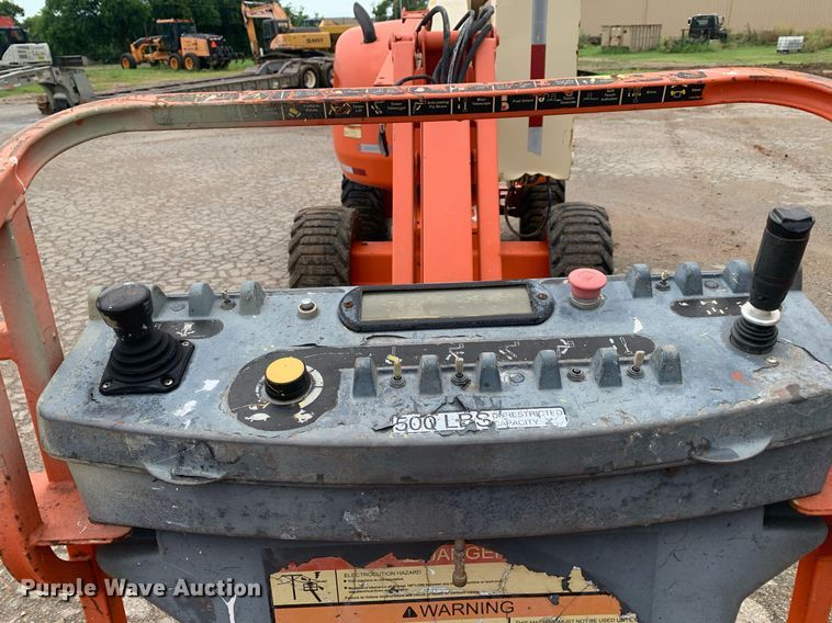 image for item LH9741 2005 JLG 450AJSII  boom lift