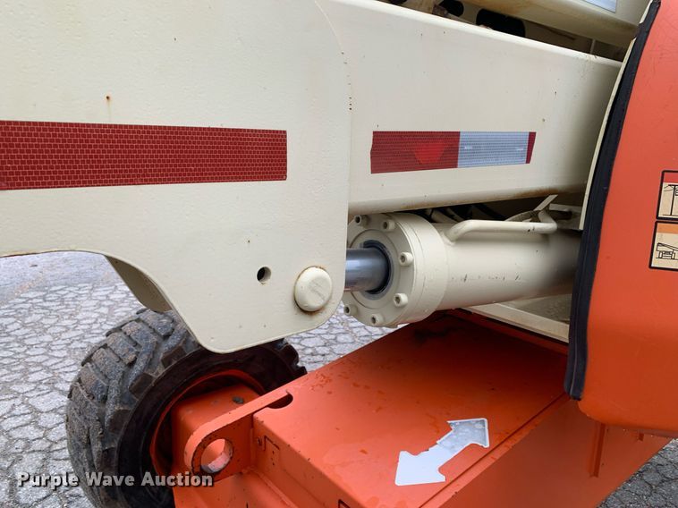 image for item LH9741 2005 JLG 450AJSII  boom lift