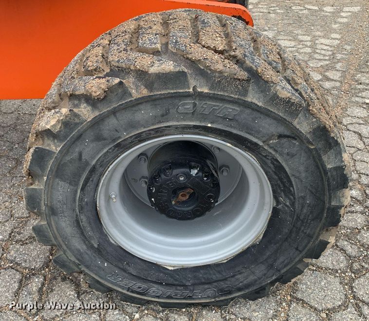 image for item LH9741 2005 JLG 450AJSII  boom lift