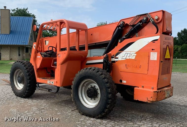 image for item LH9742 2006 Sky Trak 8042  telehandler