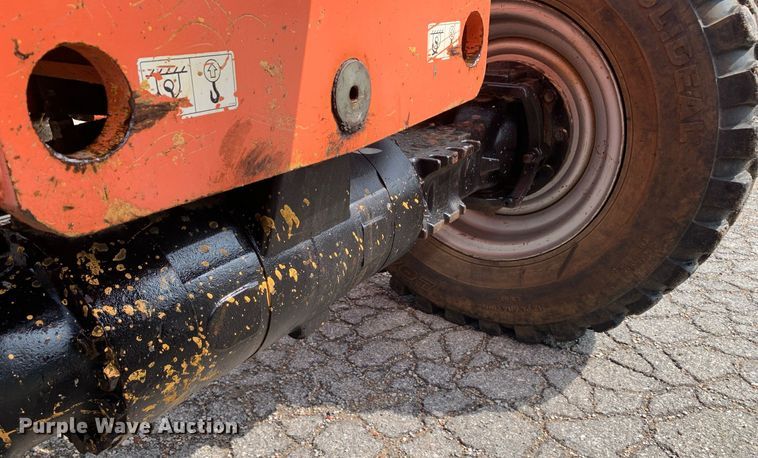 image for item LH9742 2006 Sky Trak 8042  telehandler