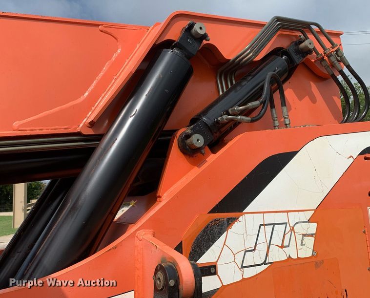 image for item LH9742 2006 Sky Trak 8042  telehandler