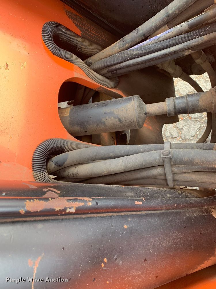 image for item LH9742 2006 Sky Trak 8042  telehandler