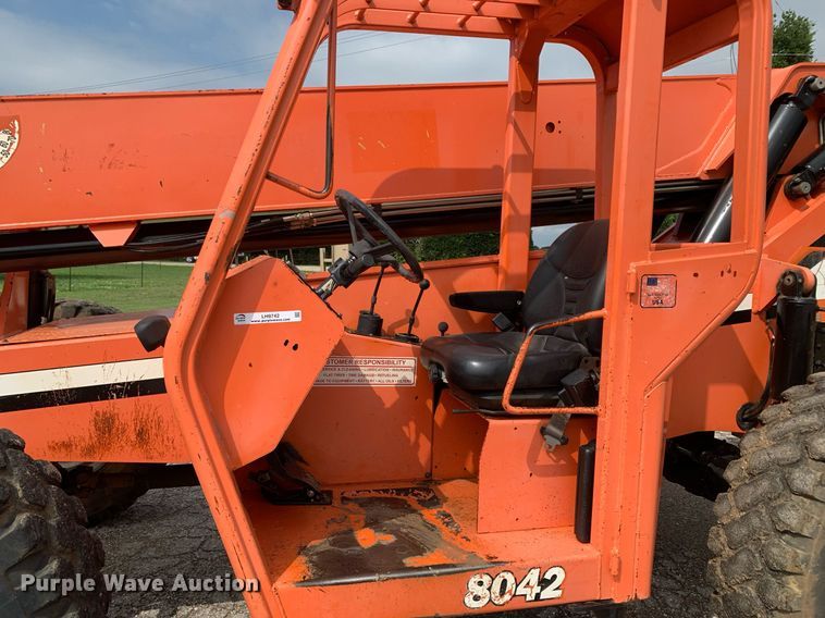 image for item LH9742 2006 Sky Trak 8042  telehandler