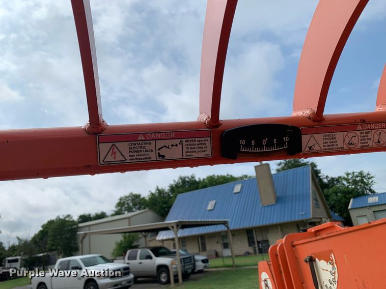 image for item LH9742 2006 Sky Trak 8042  telehandler