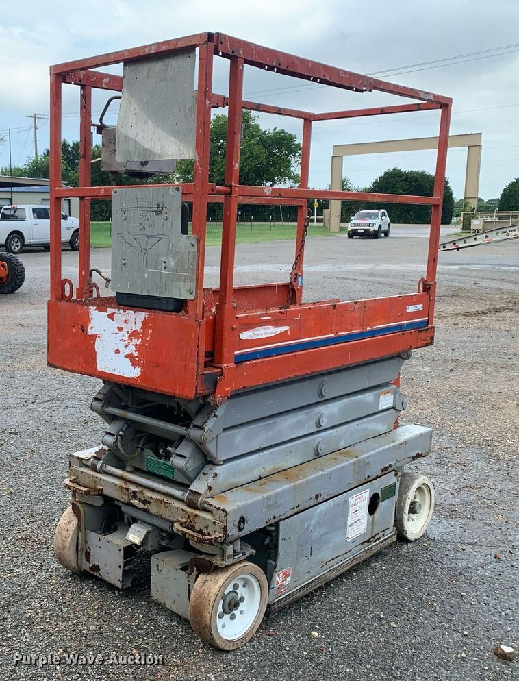 image for item LH9743 2008 Skyjack SJIII3219  scissor lift