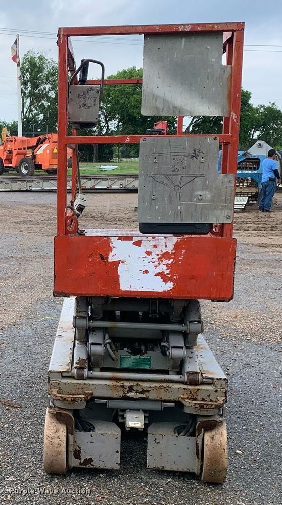 image for item LH9743 2008 Skyjack SJIII3219  scissor lift