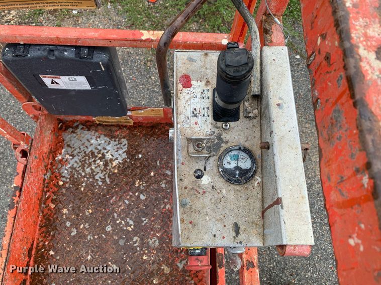 image for item LH9743 2008 Skyjack SJIII3219  scissor lift