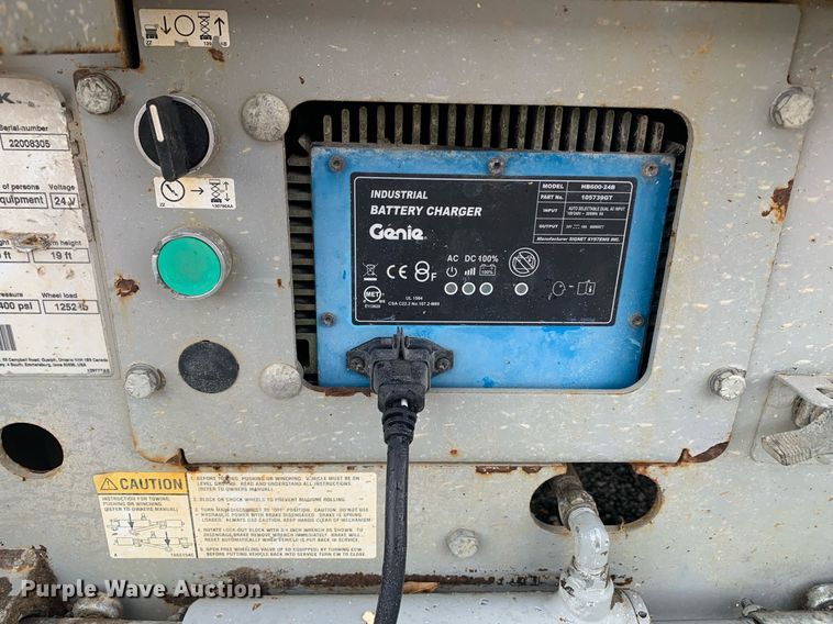 image for item LH9743 2008 Skyjack SJIII3219  scissor lift