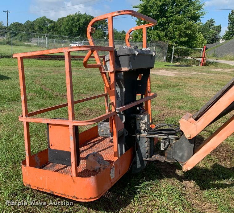 image for item LH9745 2014 JLG 450AJ Series II  boom lift