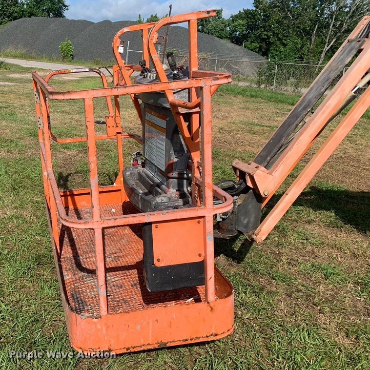 image for item LH9745 2014 JLG 450AJ Series II  boom lift