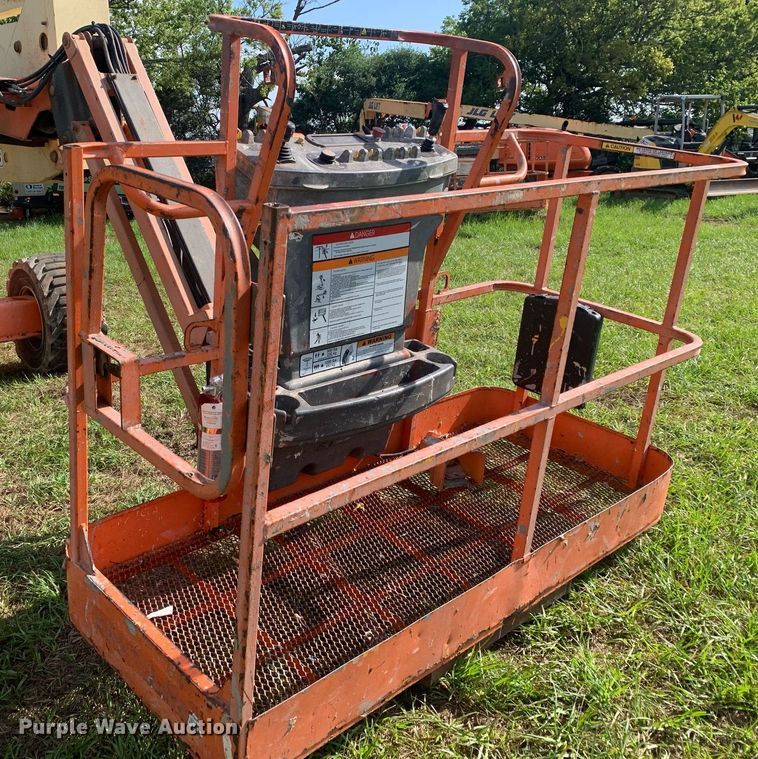image for item LH9745 2014 JLG 450AJ Series II  boom lift
