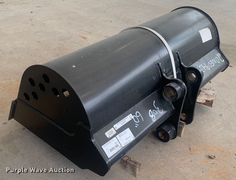 image for item LH9750 Caterpillar 306-5660  excavator bucket