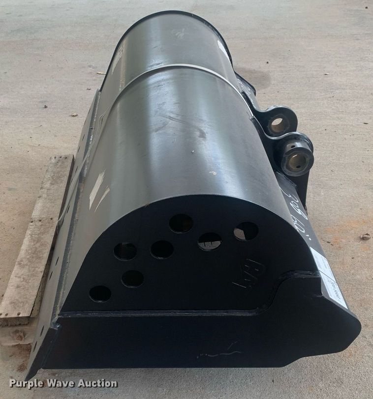 image for item LH9750 Caterpillar 306-5660  excavator bucket