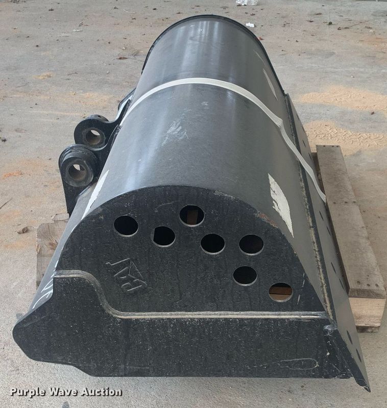 image for item LH9750 Caterpillar 306-5660  excavator bucket