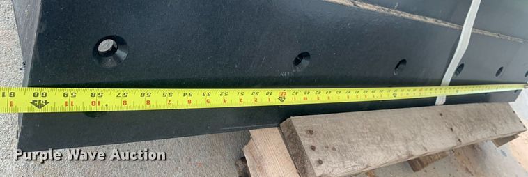 image for item LH9750 Caterpillar 306-5660  excavator bucket