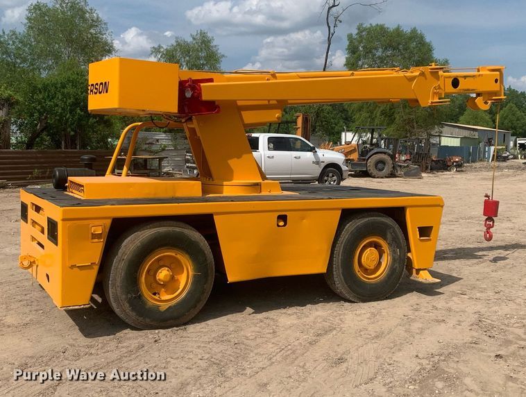 image for item LH9751 2002 Broderson IC-80-1F  crane