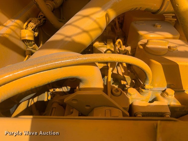 image for item LH9751 2002 Broderson IC-80-1F  crane